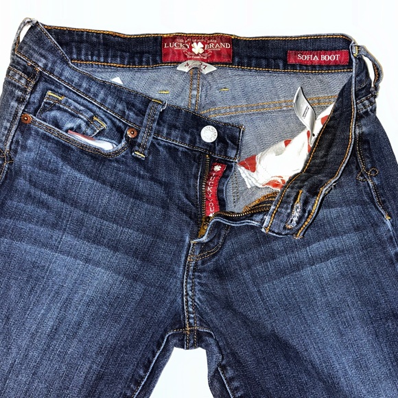 ❗️❗️SOLD❗️❗️Lucky brand jeans size 4/27, inseam is 30in - Picture 5 of 10